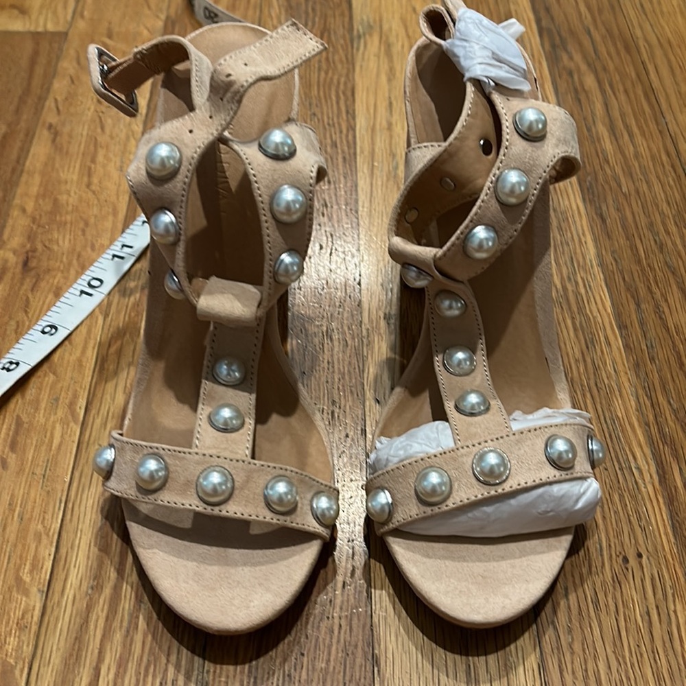 Wild Diva Chunky Heel Sandals